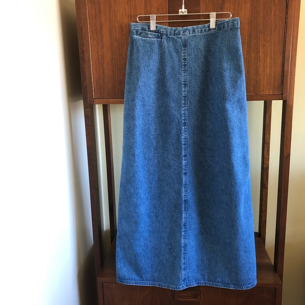 SOLD • high waist minimal denim skirt